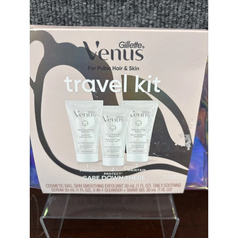 Gillette Venus for Pubic Hair & Skin Travel Kit, Bag Included